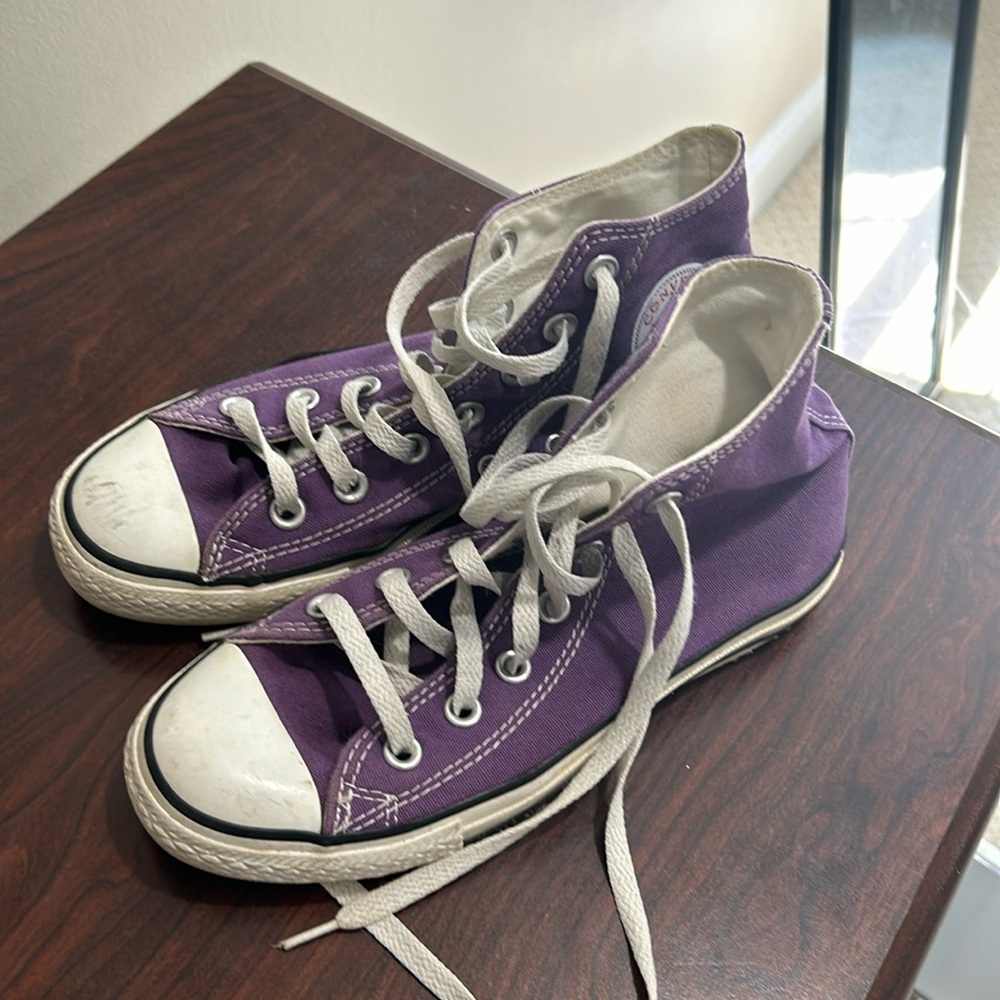 Size 4 purple converse
